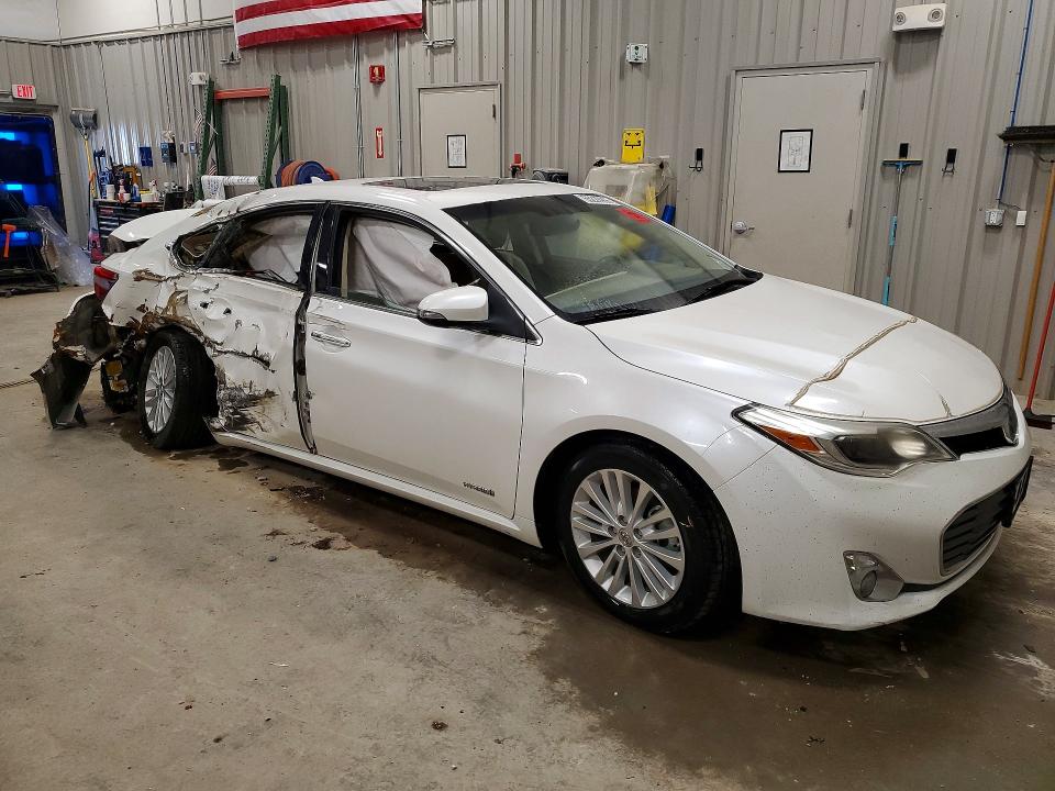 Photo 4 from auction – 2014 TOYOTA AVALON HYBRID with VIN 4T1BD1EB5EU019538