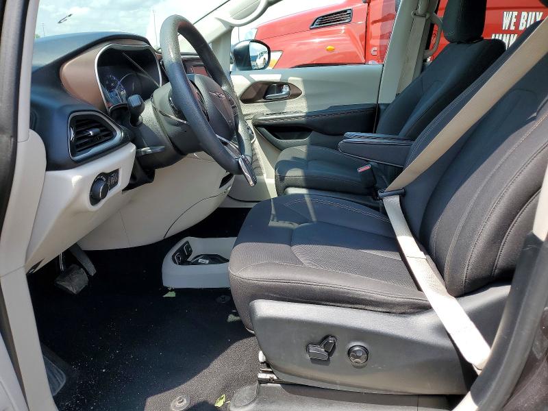 Photo 7 from auction – 2017 CHRYSLER PACIFICA with VIN 2C4RC1DG9HR720183