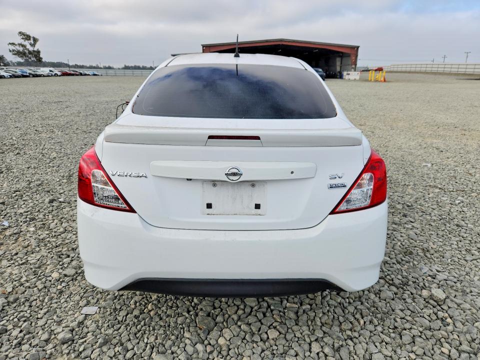 Photo 6 from auction – 2018 NISSAN VERSA with VIN 3N1CN7AP0JL883754