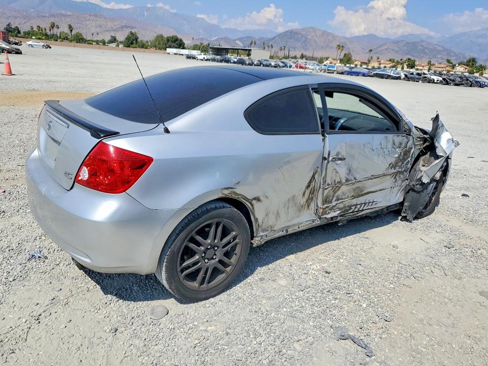 Photo 3 from auction – 2006 SCION TC with VIN JTKDE177260128916