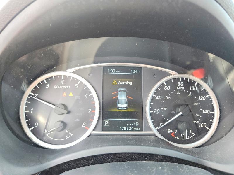 Photo 9 from auction – 2017 NISSAN SENTRA with VIN 3N1AB7AP3HL657735