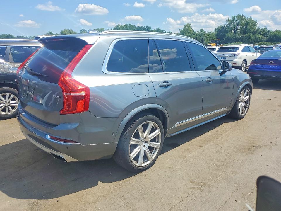 Photo 3 from auction – 2017 VOLVO XC90 with VIN YV4A22PL4H1187773