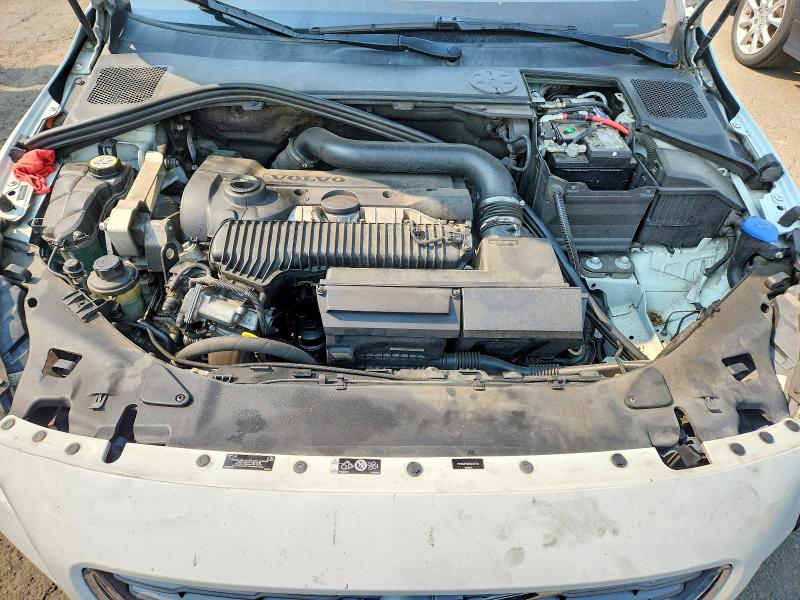 Photo 11 from auction – 2013 VOLVO S60 with VIN YV1612FH2D2204738