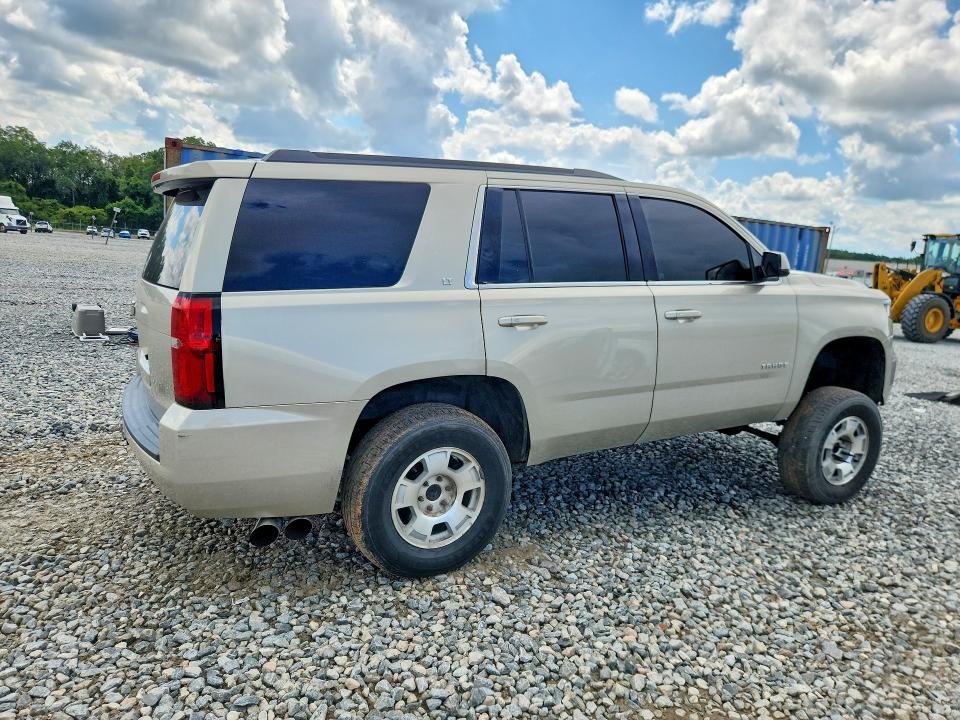 Photo 3 from auction – 2017 CHEVROLET TAHOE with VIN 1GNSKBKC5HR183867
