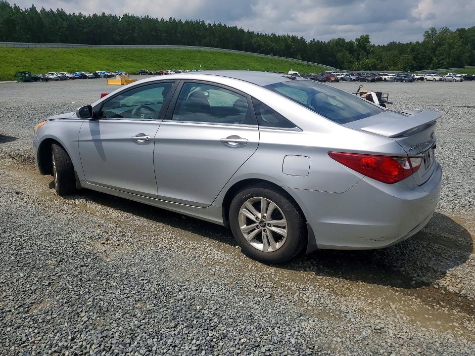صورة رقم 2 من المزاد - 2012 HYUNDAI SONATA مع VIN 5NPEB4ACXCH374929