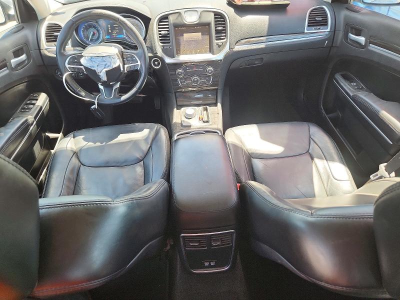 Photo 8 from auction – 2016 CHRYSLER 300 with VIN 2C3CCAAG0GH243176