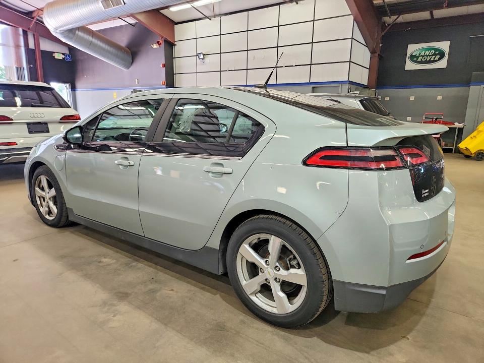 Photo 2 from auction – 2011 CHEVROLET VOLT with VIN 1G1RD6E42BU103158