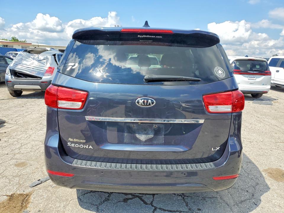 Photo 6 from auction – 2017 KIA SEDONA with VIN KNDMB5C19H6246762