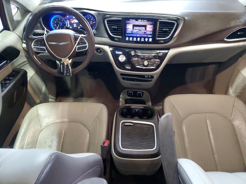 Photo 8 from auction – 2017 CHRYSLER PACIFICA with VIN 2C4RC1EG8HR542488