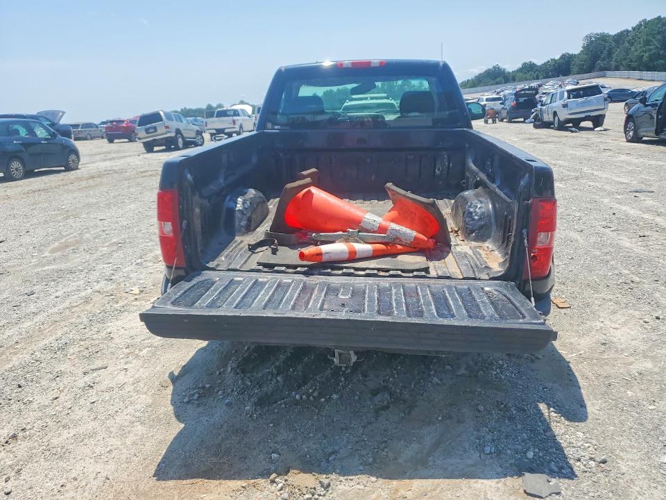 Photo 6 from auction – 2007 CHEVROLET SILVERADO with VIN 1GCEC14X77Z600319