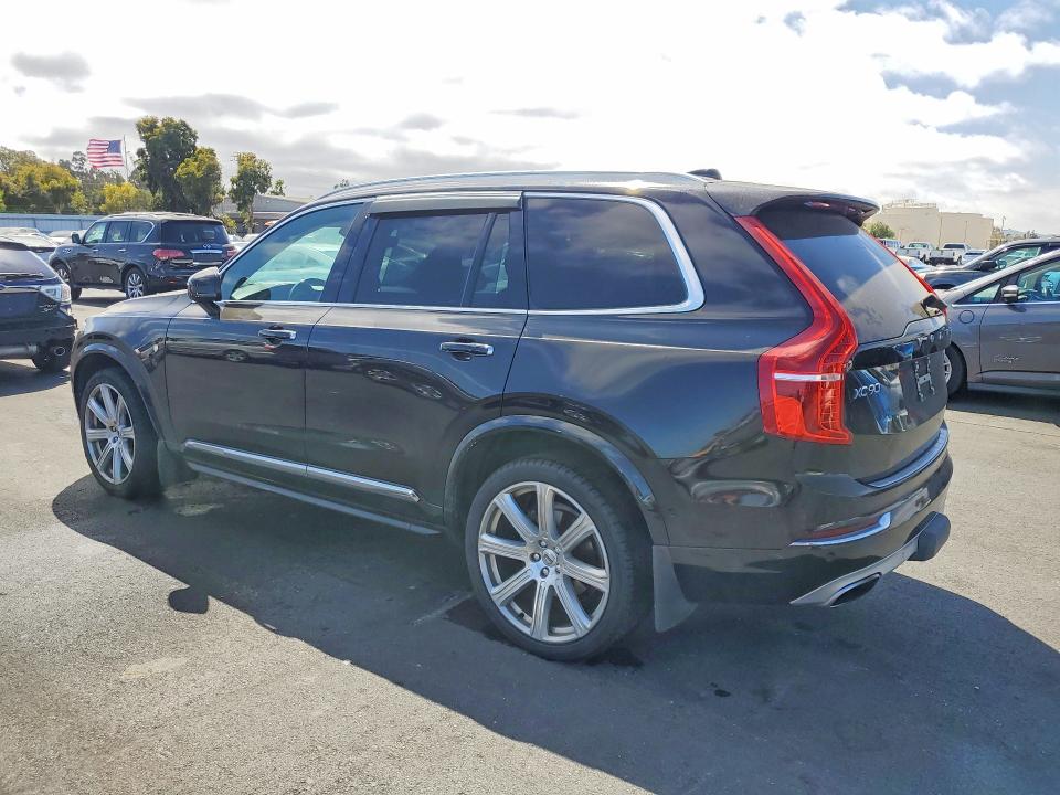 Photo 2 from auction – 2017 VOLVO XC90 with VIN YV4A22PL4H1140405
