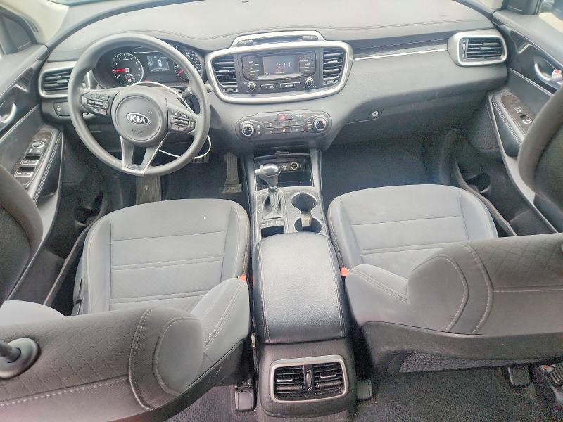Photo 8 from auction – 2016 KIA SORENTO with VIN 5XYPGDA37GG046004