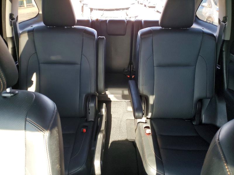 Photo 10 from auction – 2018 TOYOTA HIGHLANDER with VIN 5TDDZRFH2JS803044
