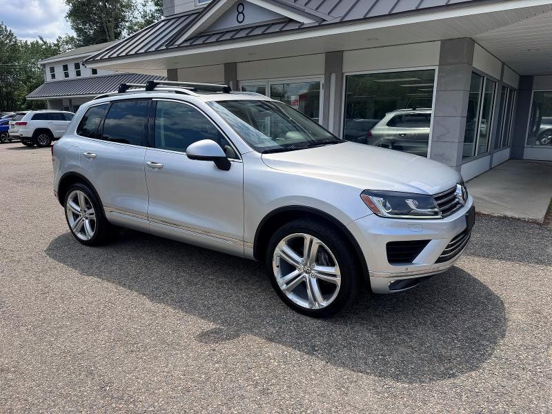 2017 VOLKSWAGEN TOUAREG