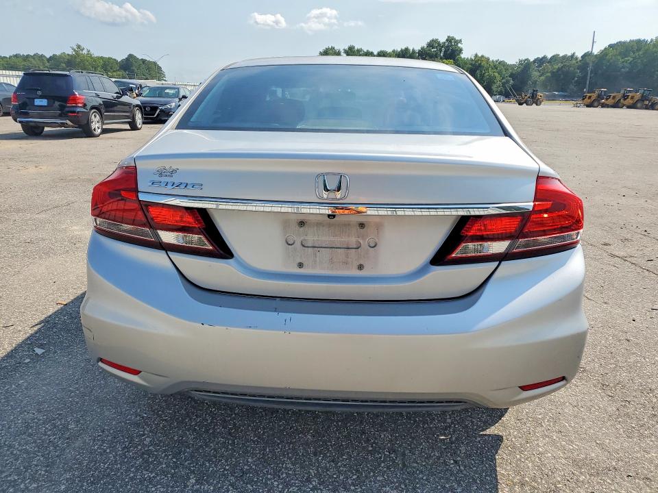Photo 6 from auction – 2015 HONDA CIVIC with VIN 2HGFB2F53FH538815
