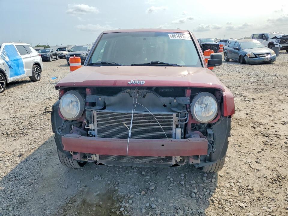 Photo 5 from auction – 2016 JEEP PATRIOT with VIN 1C4NJPFA2GD599353