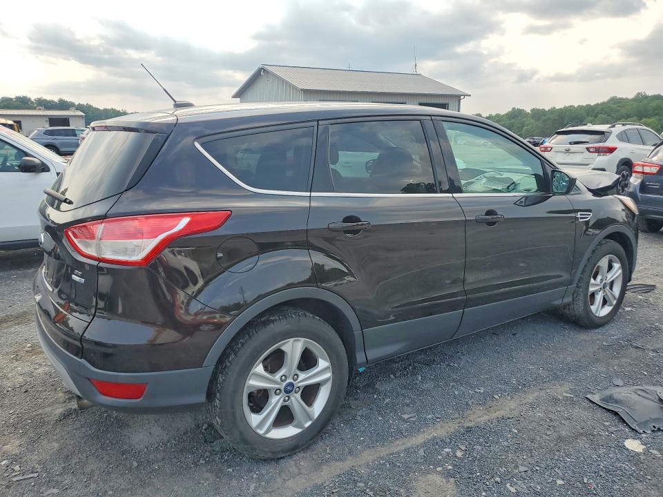 Photo 3 from auction – 2013 FORD ESCAPE with VIN 1FMCU9GX5DUB37664