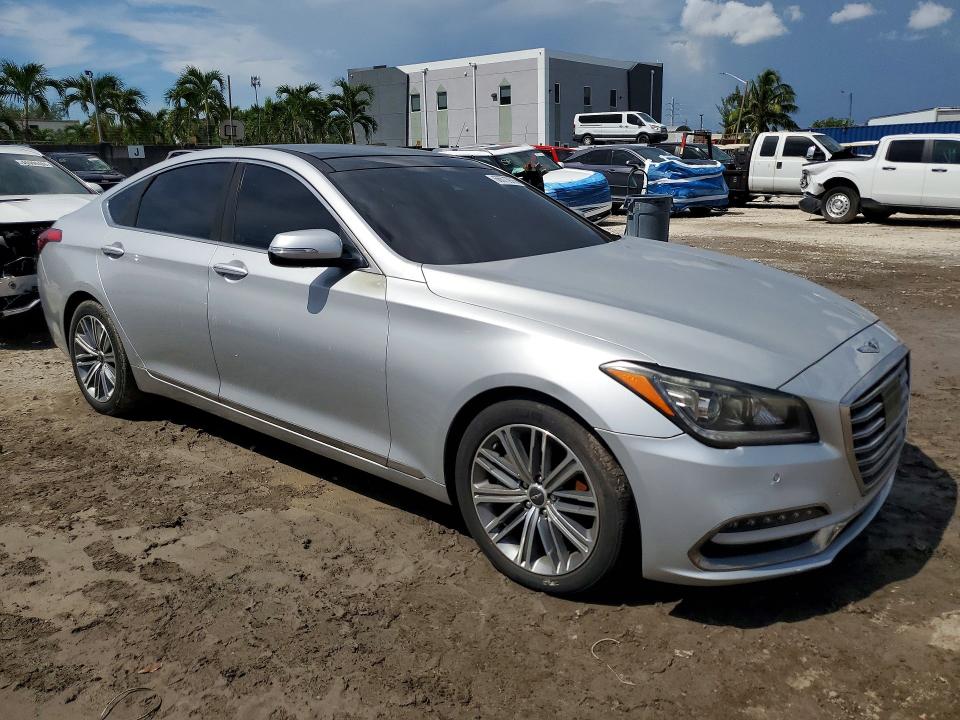 Photo 4 from auction – 2018 GENESIS G80 with VIN KMHGN4JE3JU225794