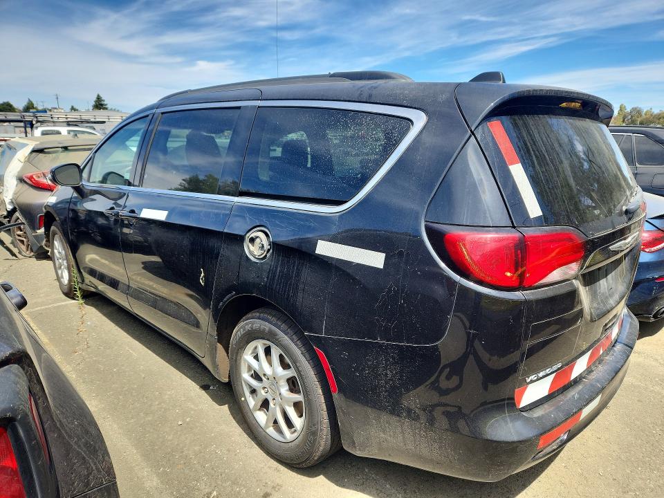 Photo 2 from auction – 2021 CHRYSLER VOYAGER with VIN 2C4RC1DG7MR516265