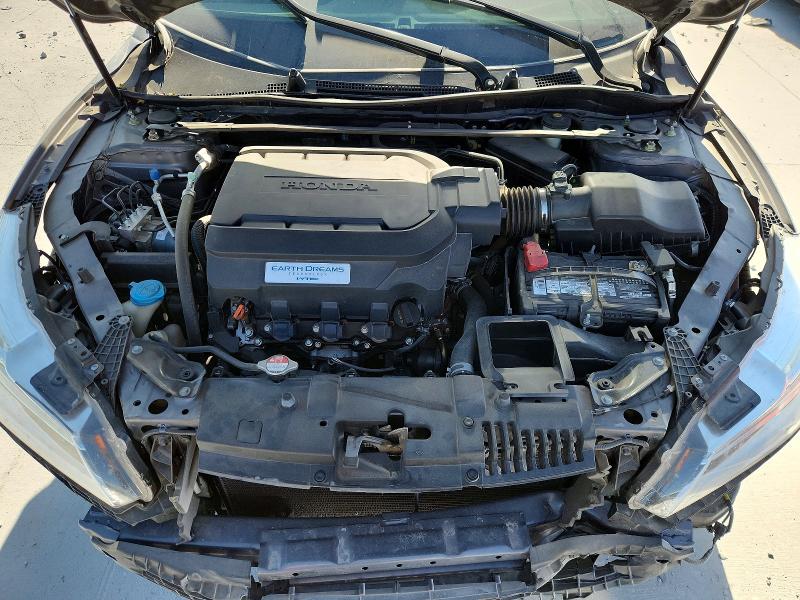 Photo 11 from auction – 2016 HONDA ACCORD with VIN 1HGCR3F98GA028080