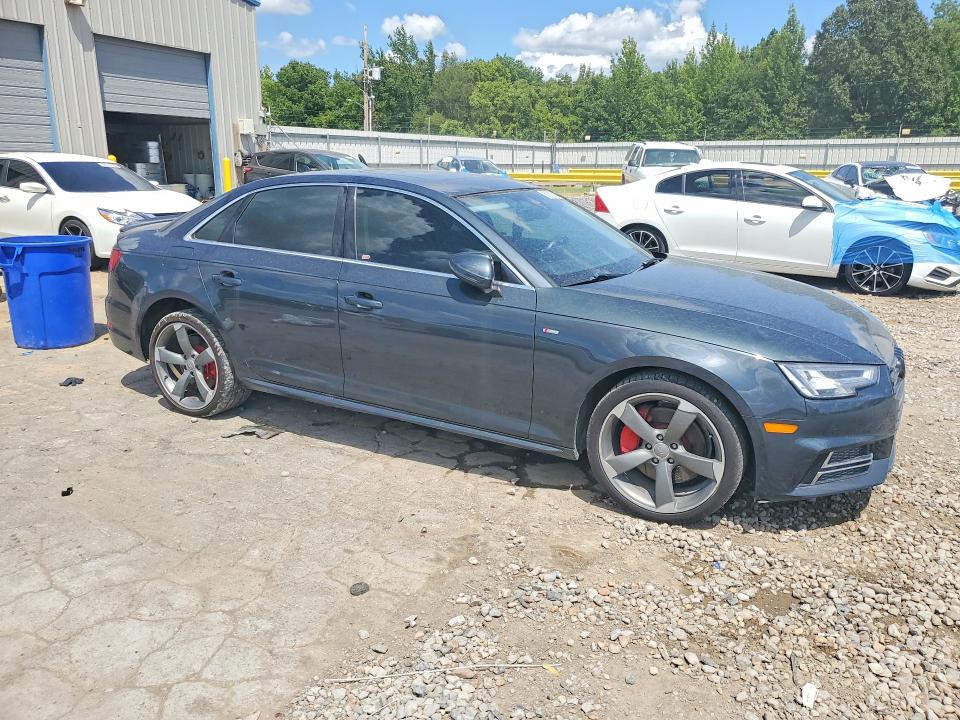 Photo 4 from auction – 2017 AUDI A4 with VIN WAUENAF45HN003298