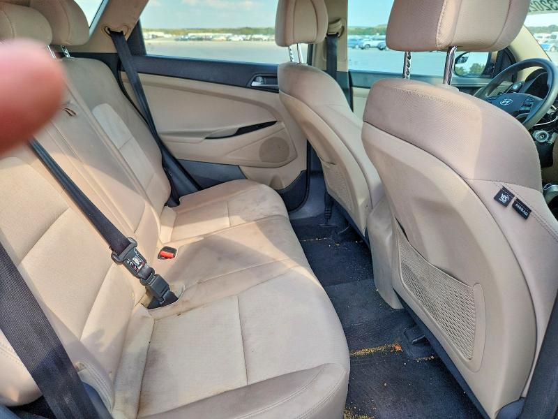 Photo 11 from auction – 2017 HYUNDAI TUCSON with VIN KM8J23A47HU430206