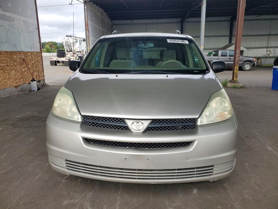 Photo 5 from auction – 2004 TOYOTA SIENNA with VIN 5TDZA23C74S088358