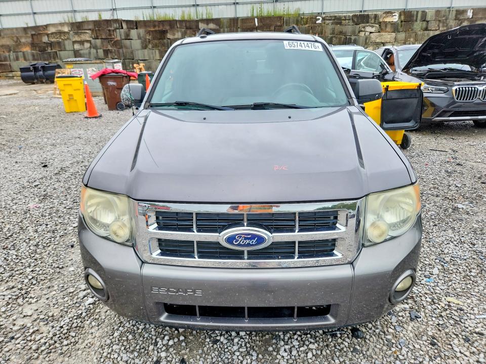 Photo 5 from auction – 2011 FORD ESCAPE with VIN 1FMCU0DG6BKA42913