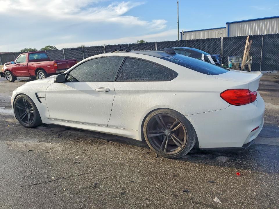 Photo 2 from auction – 2015 BMW M4 with VIN WBS3R9C57FK330383