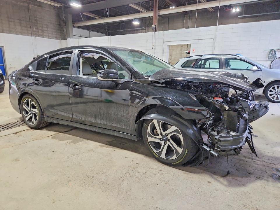 Photo 4 from auction – 2022 SUBARU LEGACY with VIN 4S3BWAN60N3002041