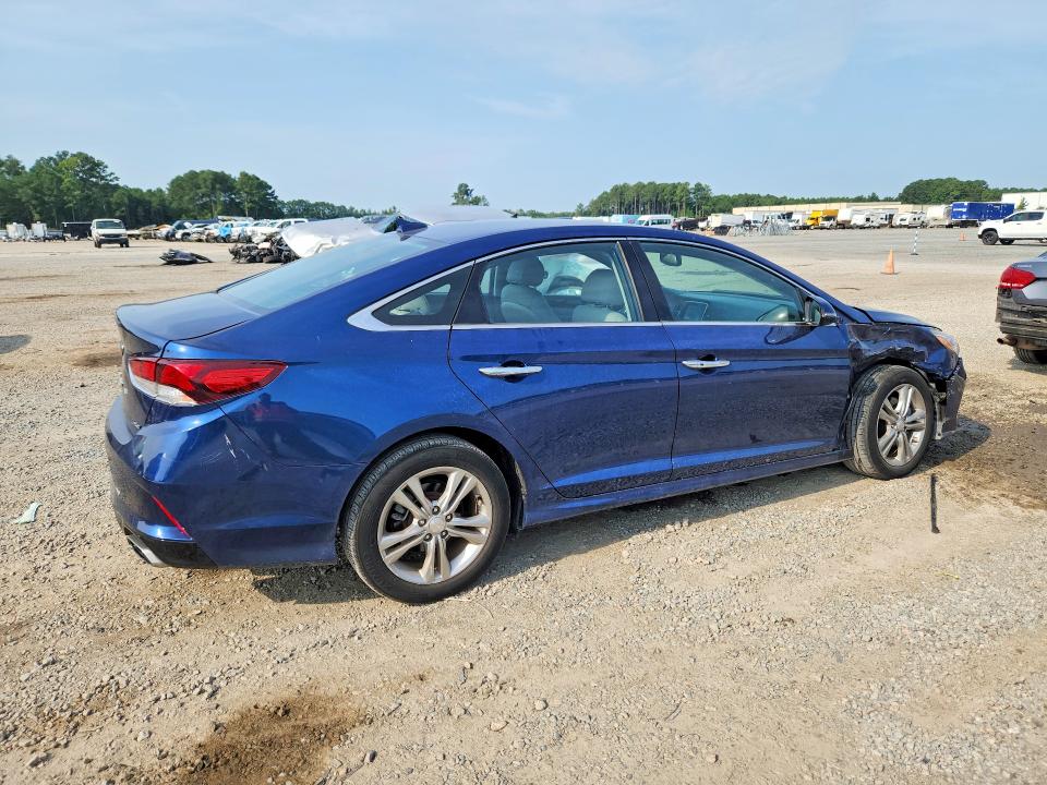 Photo 3 from auction – 2018 HYUNDAI SONATA with VIN 5NPE34AF1JH683550