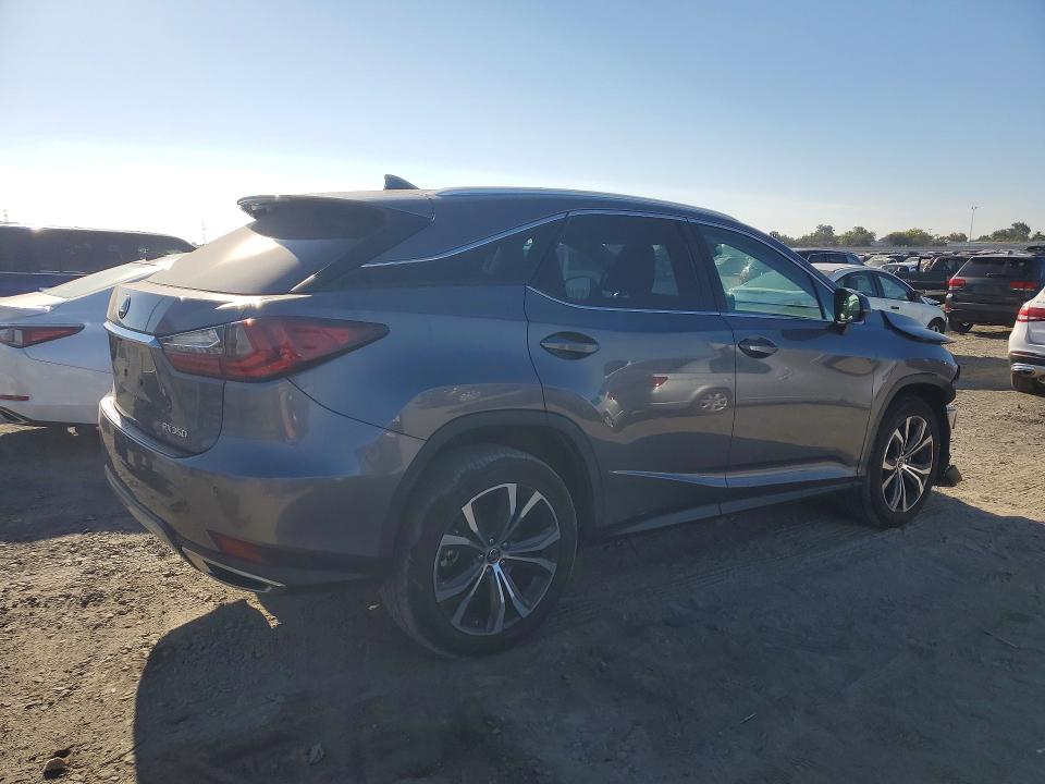 Photo 3 from auction – 2022 LEXUS RX with VIN 2T2HZMAA2NC225388
