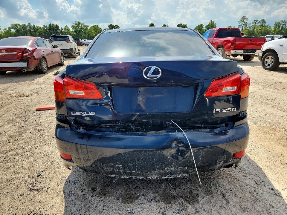 Photo 6 from auction – 2006 LEXUS IS with VIN JTHBK262965003075