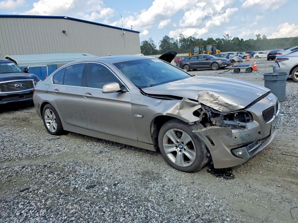 Photo 4 from auction – 2013 BMW 528 with VIN WBAXH5C53DDW14872
