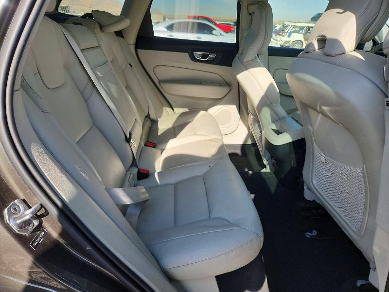 Photo 10 from auction – 2020 VOLVO XC60 with VIN YV4A22RK0L1455098
