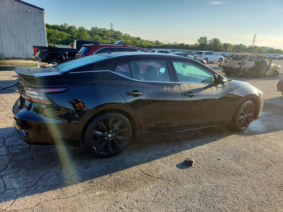 Photo 3 from auction – 2021 NISSAN MAXIMA with VIN 1N4AA6EV9MC510382