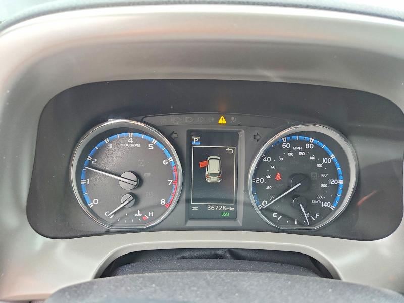 Photo 9 from auction – 2018 TOYOTA RAV4 with VIN 2T3DFREV9JW756741