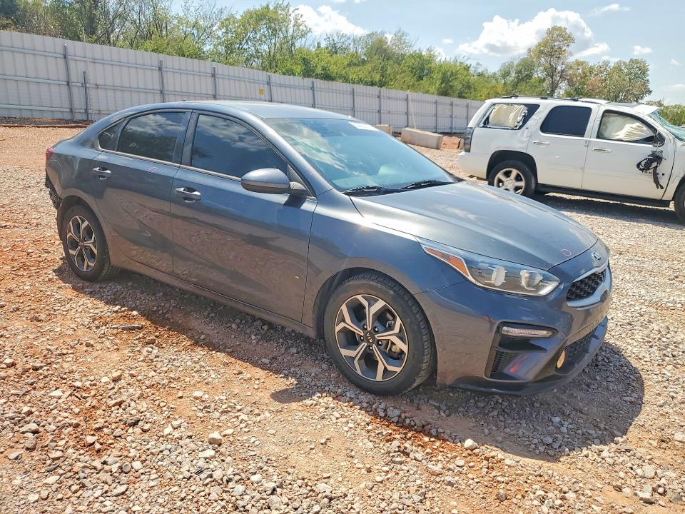 Photo 4 from auction – 2021 KIA FORTE with VIN 3KPF24AD1ME349419
