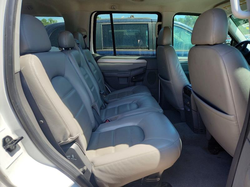 Photo 11 from auction – 2004 FORD EXPLORER with VIN 1FMZU63K04UB98441