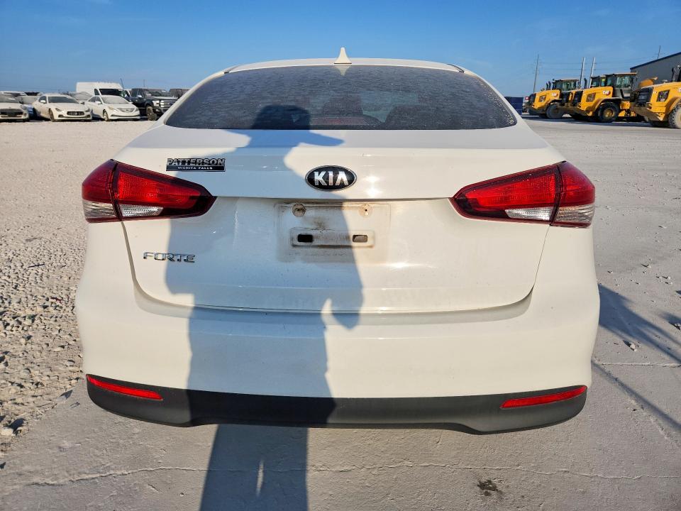 Photo 6 from auction – 2017 KIA FORTE with VIN 3KPFK4A79HE156693