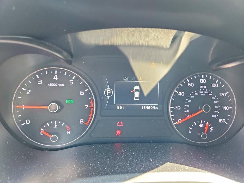 Photo 9 from auction – 2018 KIA OPTIMA with VIN 5XXGW4L23JG208035