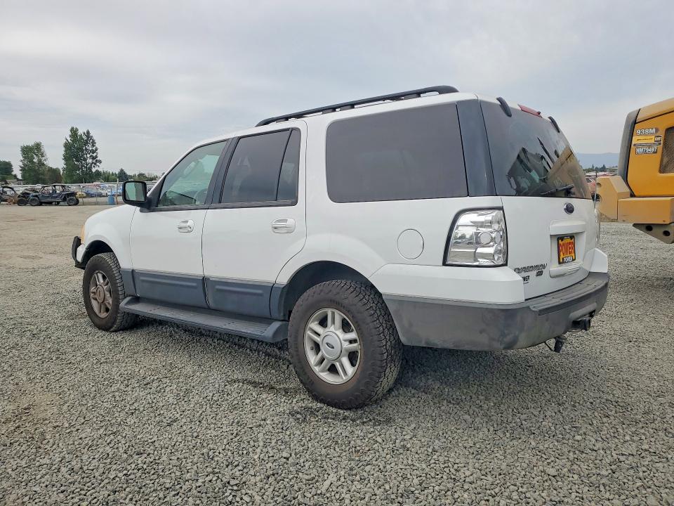 Photo 2 from auction – 2005 FORD EXPEDITION with VIN 1FMPU16505LB04596