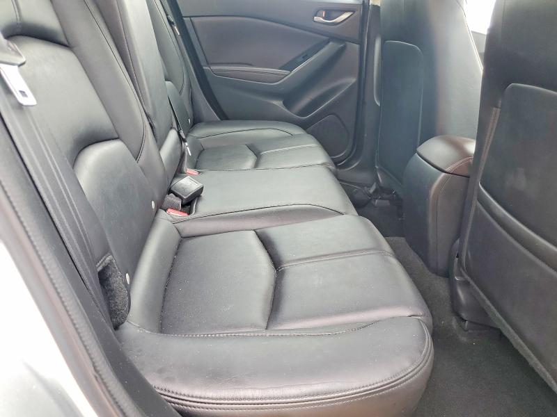 Photo 10 from auction – 2017 MAZDA 3 with VIN 3MZBN1V7XHM121226