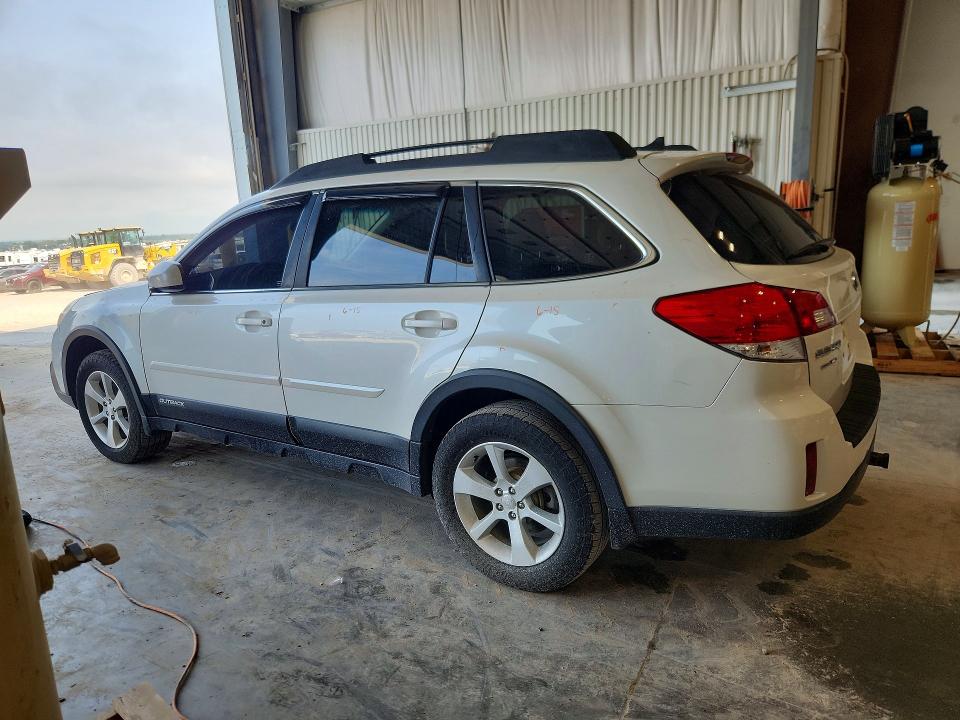 Photo 2 from auction – 2014 SUBARU OUTBACK with VIN 4S4BRCLC2E3271746