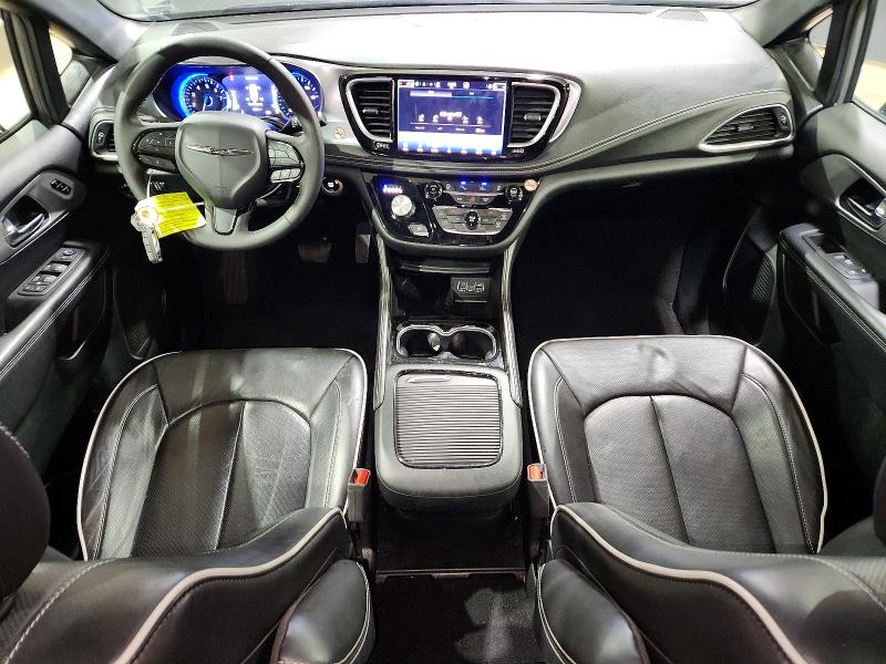 Photo 8 from auction – 2025 CHRYSLER PACIFICA with VIN 2C4RC1GG4SR566145