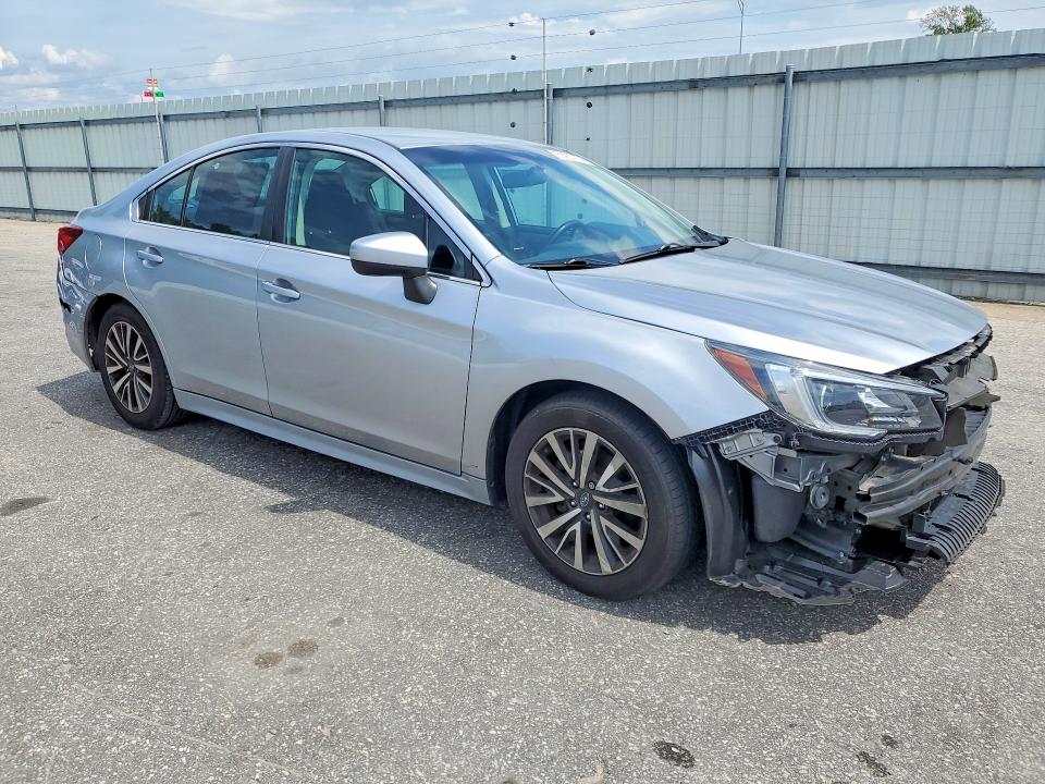 Photo 4 from auction – 2018 SUBARU LEGACY with VIN 4S3BNAC63J3026656