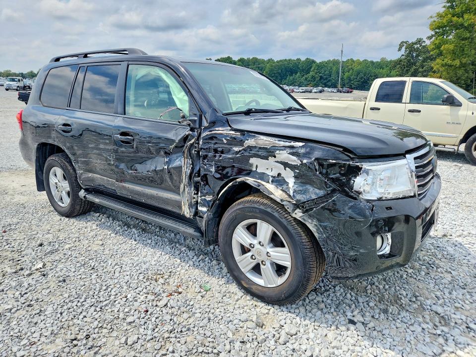 Photo 4 from auction – 2013 TOYOTA LAND CRUISER with VIN JTMHY7AJXD4012151