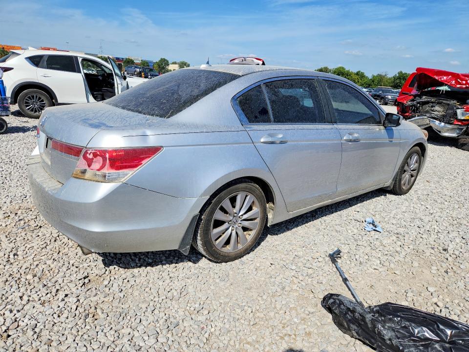 Photo 3 from auction – 2011 HONDA ACCORD with VIN 1HGCP2F83BA075095