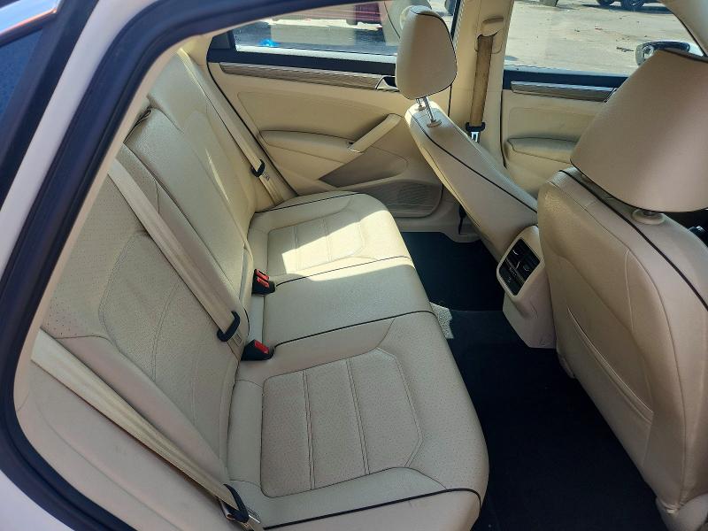 Photo 10 from auction – 2016 VOLKSWAGEN PASSAT with VIN 1VWBS7A30GC053453