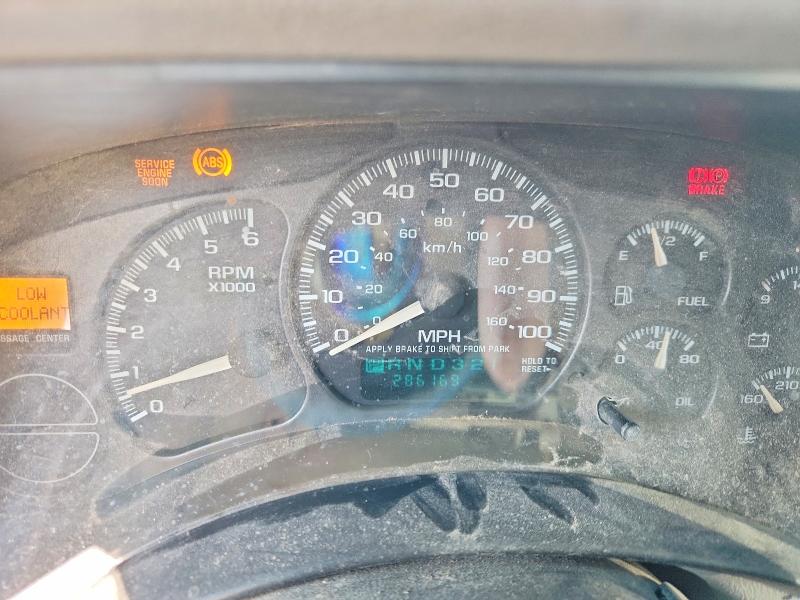 Photo 9 from auction – 2002 CHEVROLET SUBURBAN with VIN 1GNFK16Z02J100104